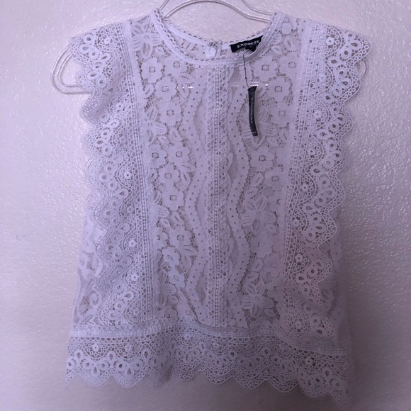 NWT Adorable lace blouse - Picture 4 of 4